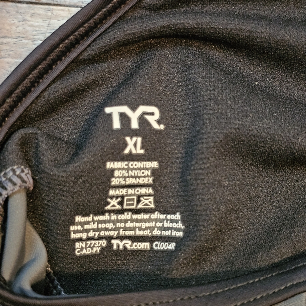 TYR Racerback Swimsuit Top Bra Gray Black with Logo Stretchy Spande Size XL - Picture 6 of 6
